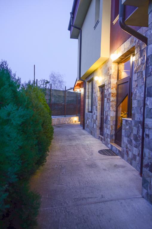 Guest House Ivel 사파레바바냐 외부 사진