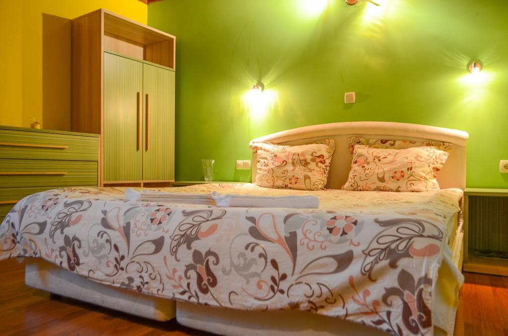Guest House Ivel 사파레바바냐 외부 사진
