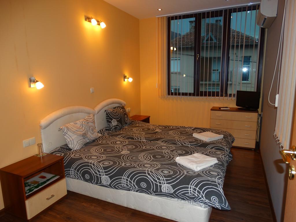Guest House Ivel 사파레바바냐 외부 사진
