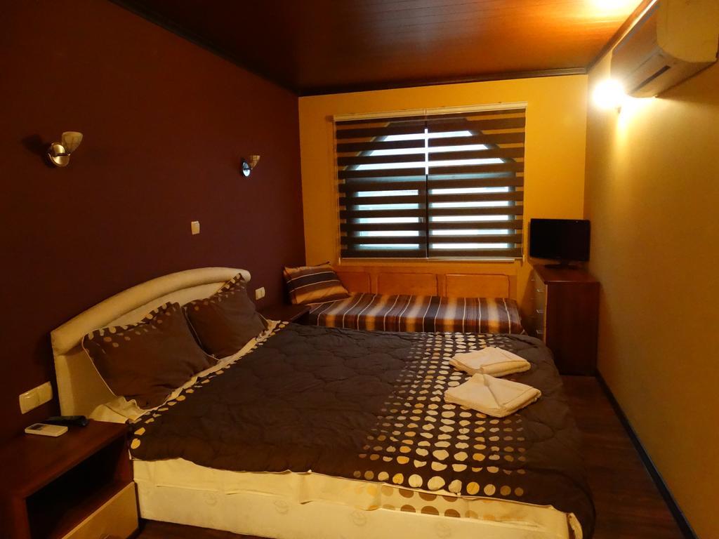Guest House Ivel 사파레바바냐 외부 사진